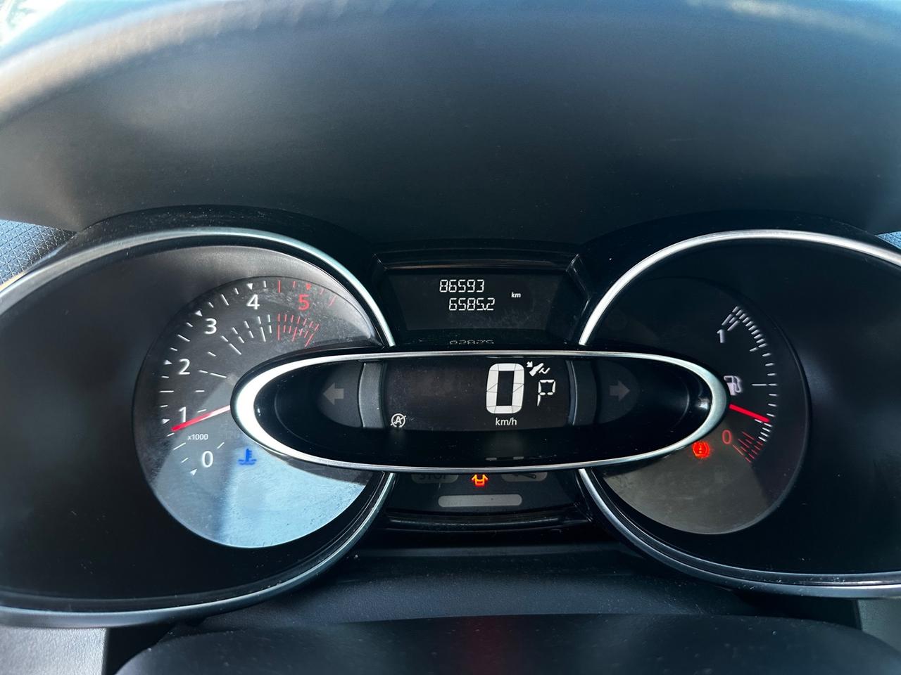 Renault Clio dCi 90CV AUTOMATICA*NEOPENTATI