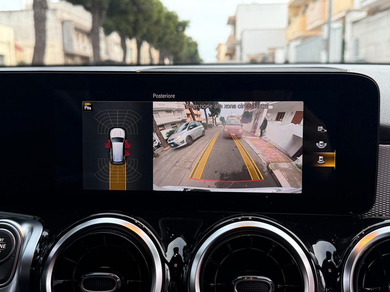 Mercedes GLB 180d Automatic PELLE CAMERA NAVI 2021