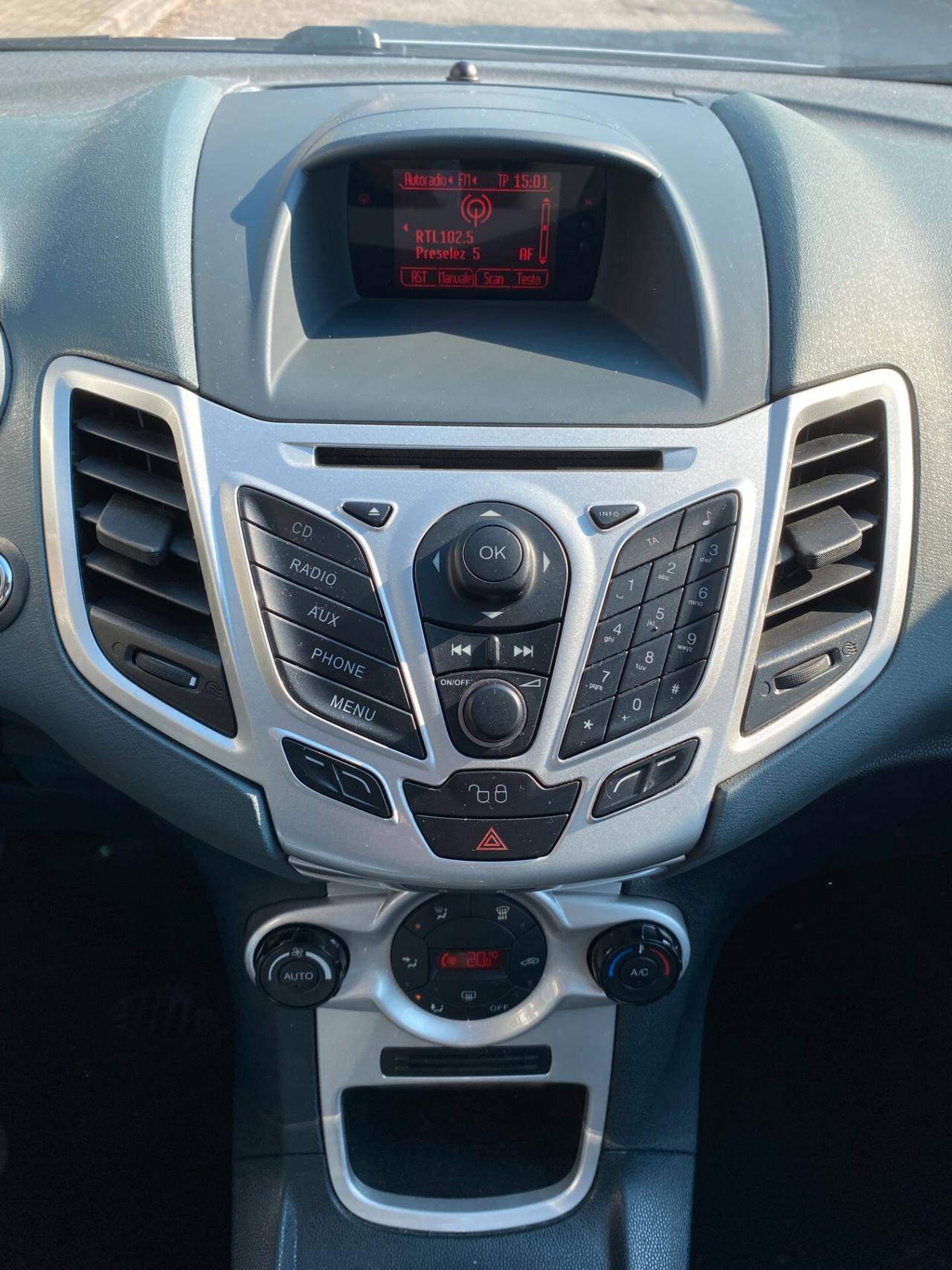 Ford Fiesta 1.2 82CV 3 porte Titanium