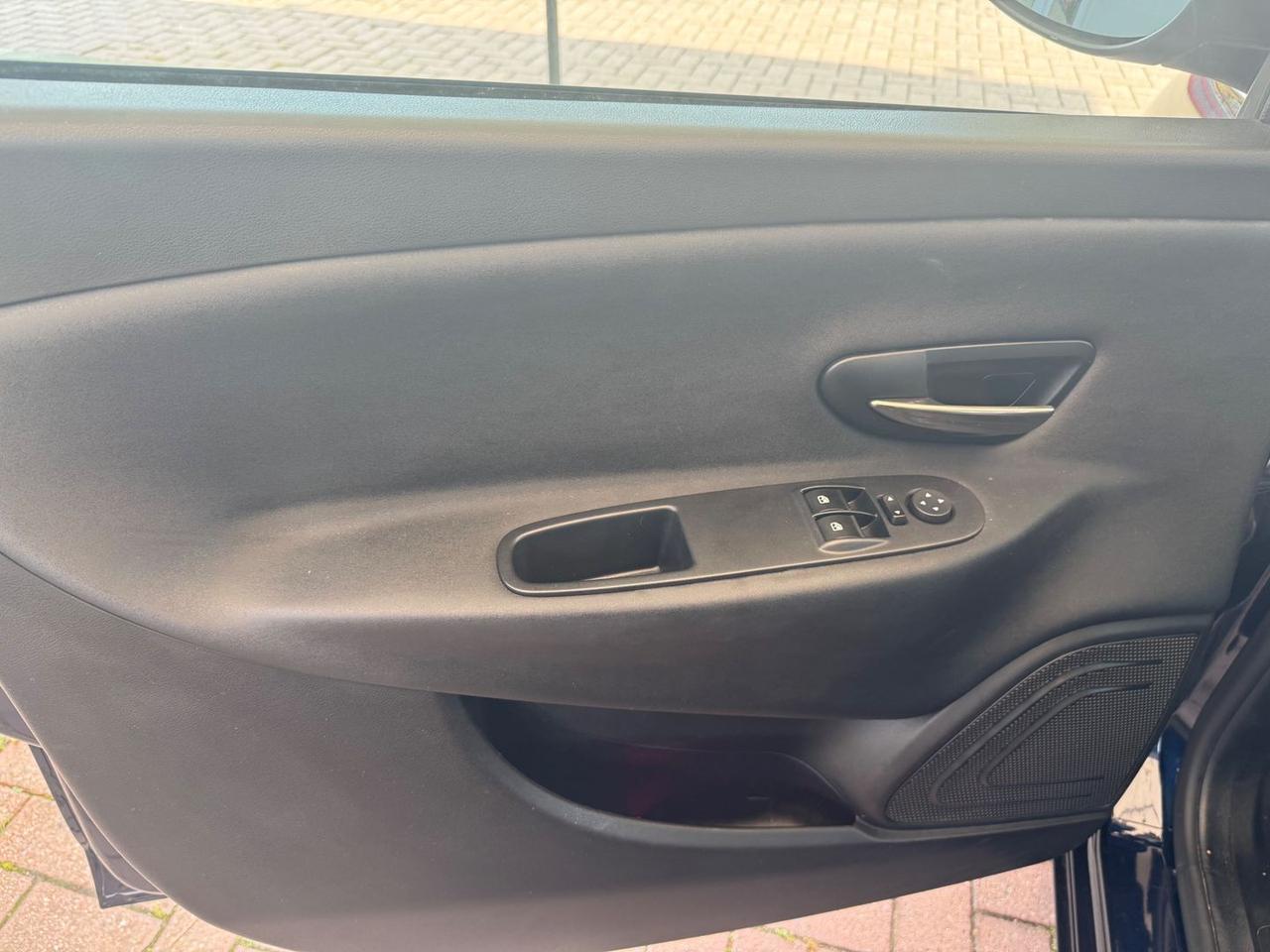 Lancia Ypsilon Platinum 1.2