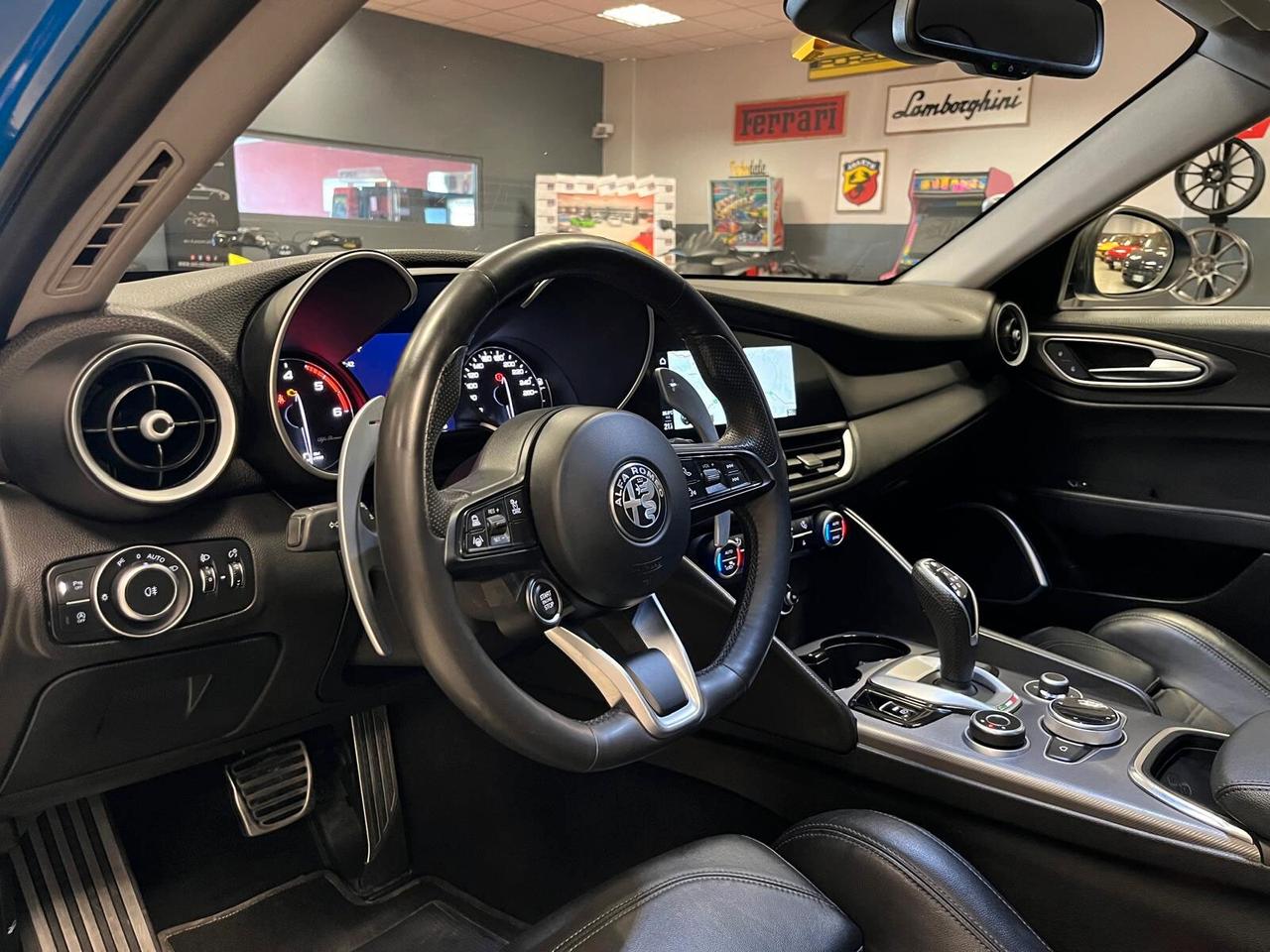 Alfa Romeo Giulia 2.2 Turbodiesel 210 CV AT8 AWD Q4 Veloce