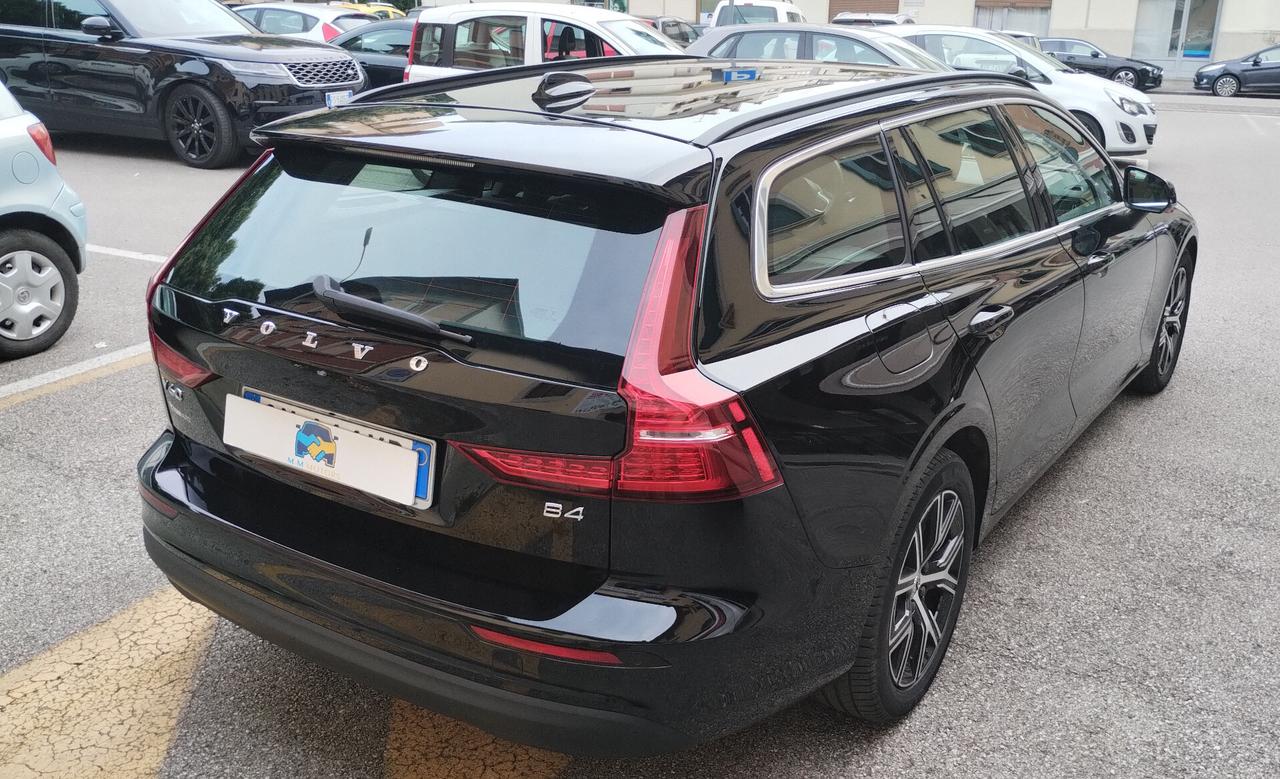 Volvo V60 2.0 MHEV Hybrid Core PROMMO
