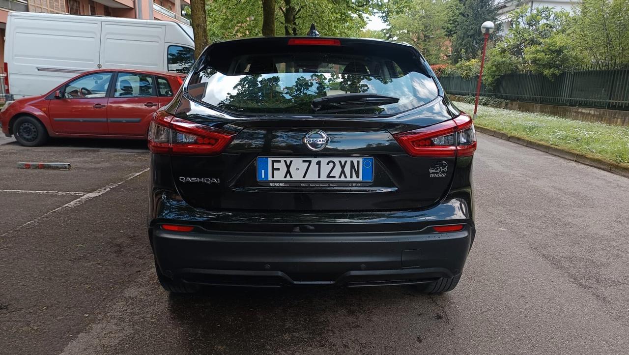 Nissan Qashqai 1.3 DIG-T 140 CV Business