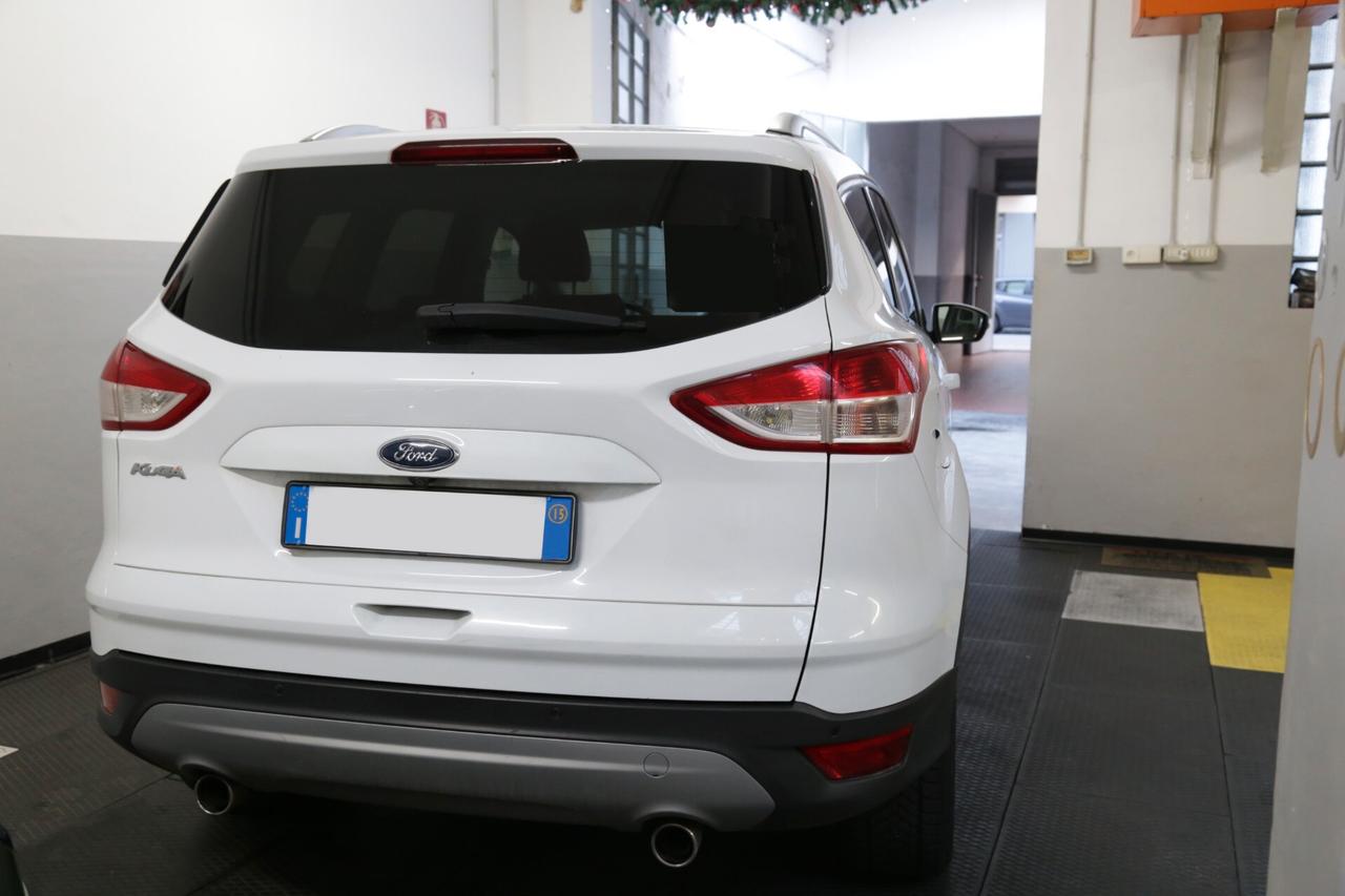 Ford Kuga 2.0 TDCI 150 CV S&S 4WD Powershift Titanium