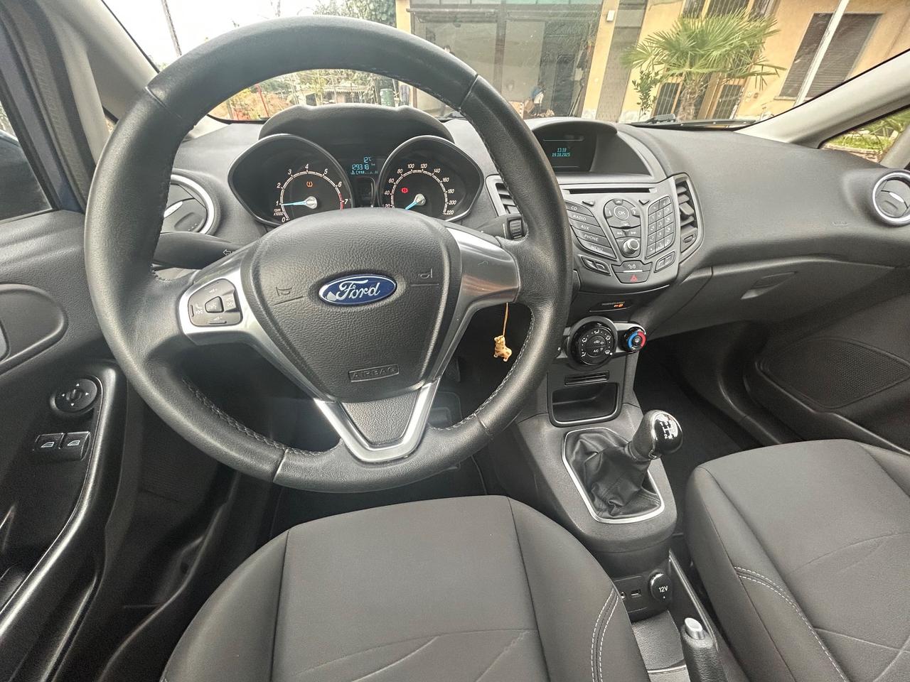 Ford Fiesta 2015 80cv NEOPATENTATI