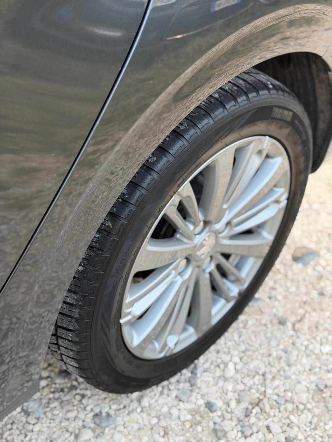 Peugeot 208 82 5P ALLURE NEOPAT KMCERT UNICOPR