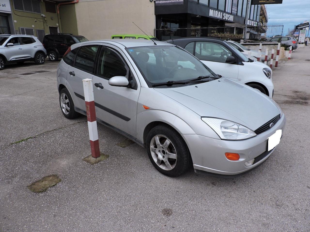 Ford Focus 1.8 TDDi cat 5p. Ghia