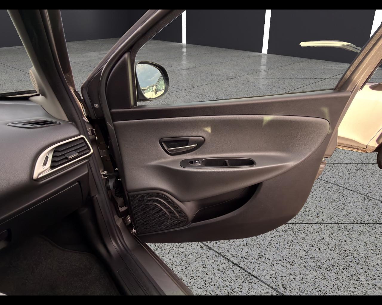 LANCIA Ypsilon 1.3 MJT 16V 95 CV 5 porte S&S Platinum