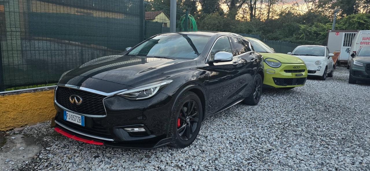 Infiniti Q30 Infinity