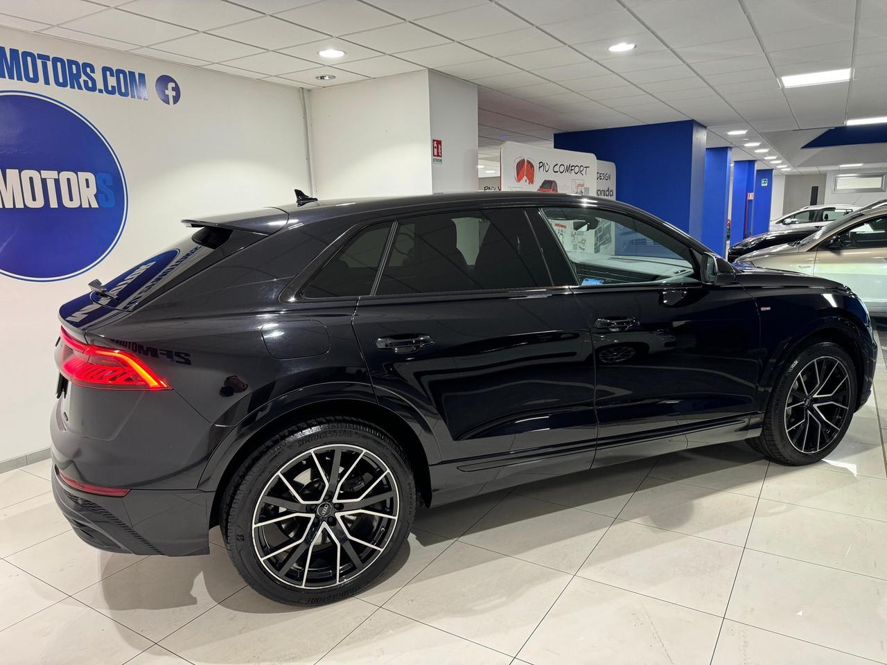 Audi Q8 50 3.0 tdi mhev S Line quattro tiptronic