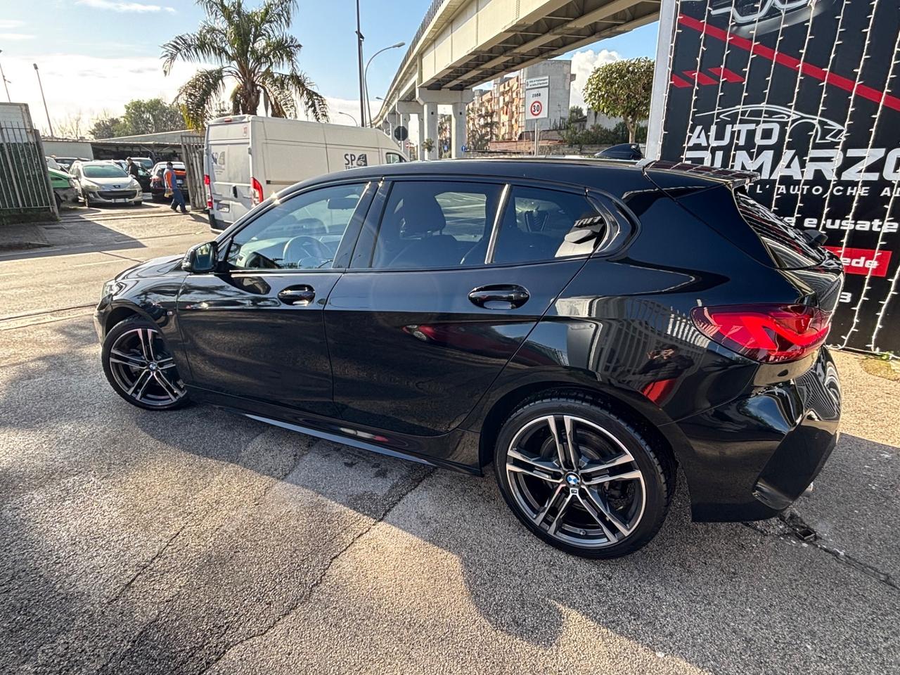 Bmw 118 118d 5p. Msport