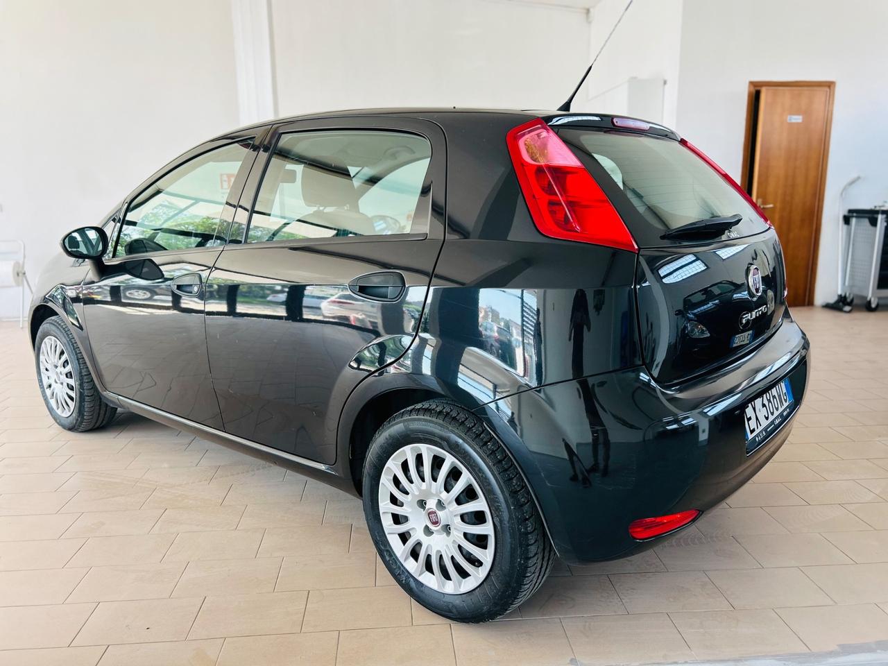Fiat Punto 1.3 MJT II 75 CV 5 porte Street