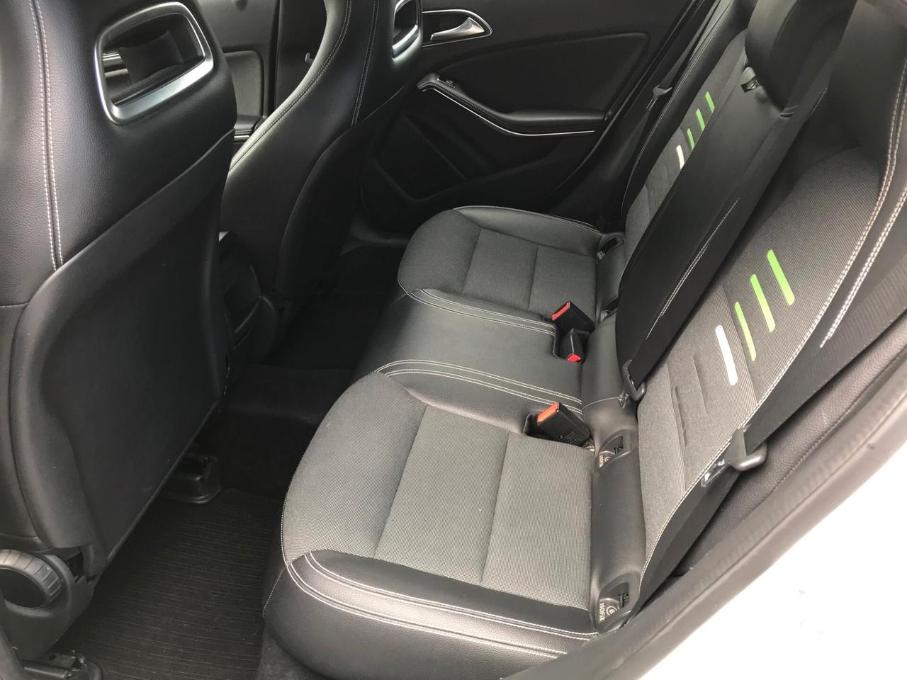 Mercedes-Benz A 160 d Sport aut. my16 retrocamera navi