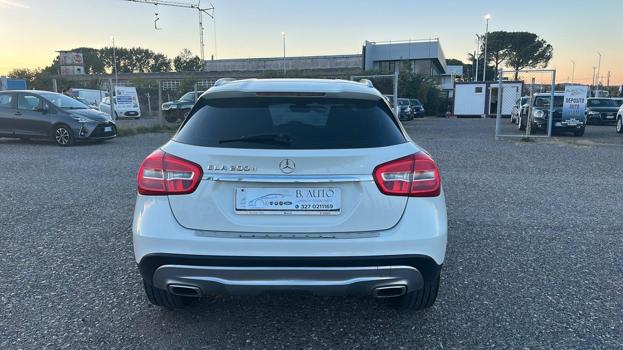 Mercedes-benz GLA 200 d Automatic Premium