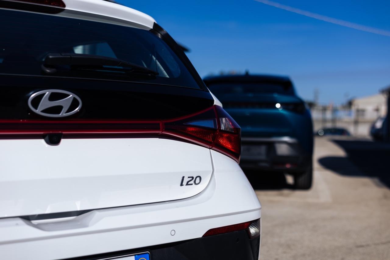 HYUNDAI i20 1.2 MPI 84 CV ConnectLine – 2024 – OK NEOPATENTATI