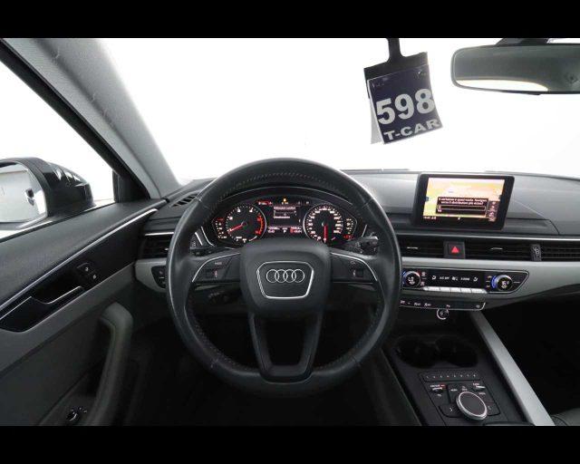 AUDI A4 Avant 30 TDI S tronic Business