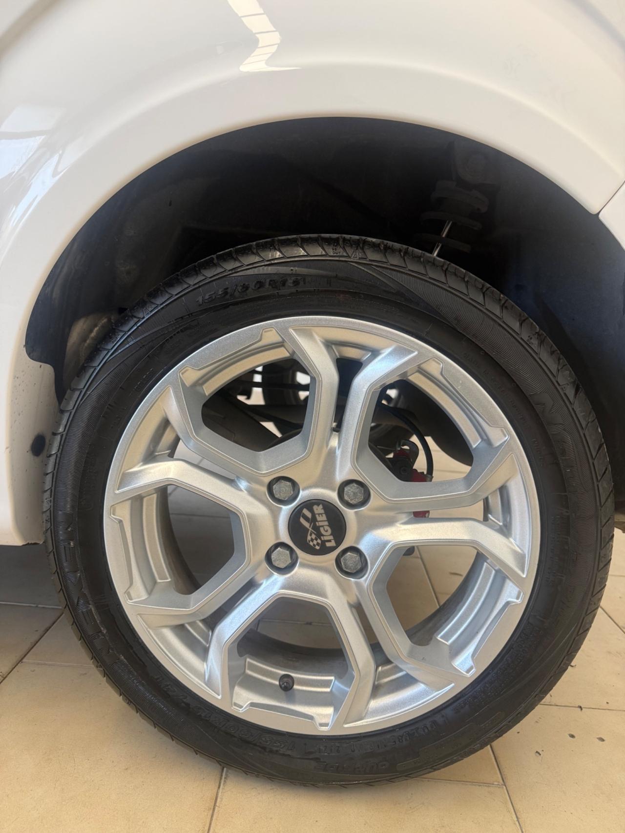 Ligier JS JS50 Progress Young Color