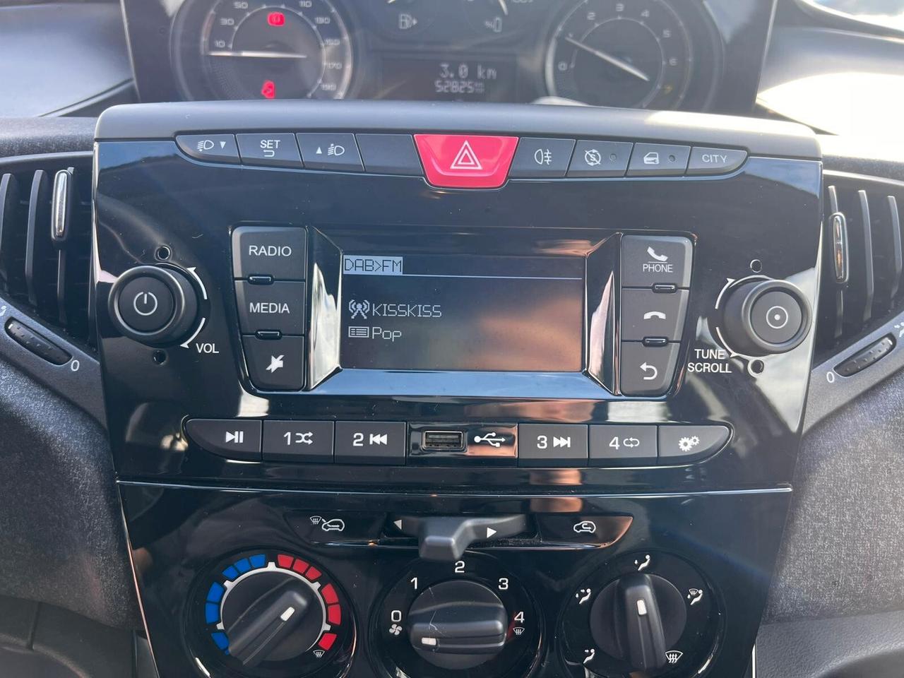 Lancia Ypsilon 1.0 FireFly 5 porte S&S Hybrid Alberta Ferretti