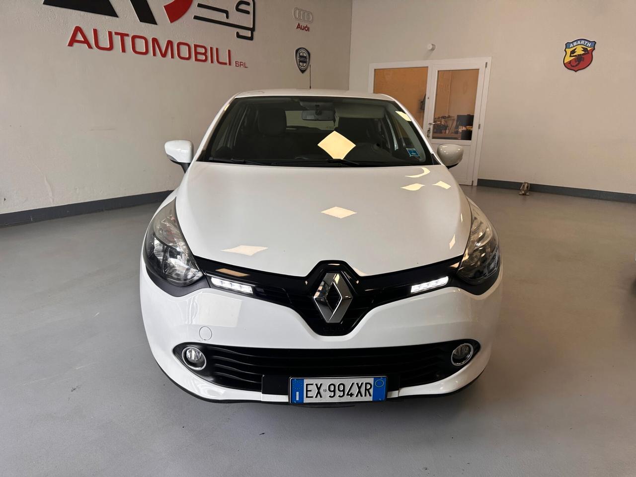RENAULT CLIO 1.5 DCI AUTOCARRO 4 POSTI