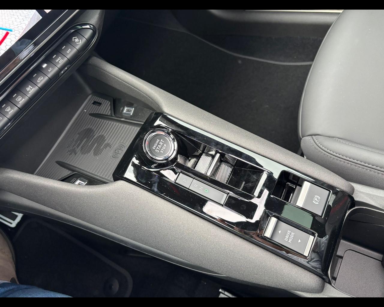 Alfa Romeo Junior - Junior 1.2 ibrida Ti 145cv edct6