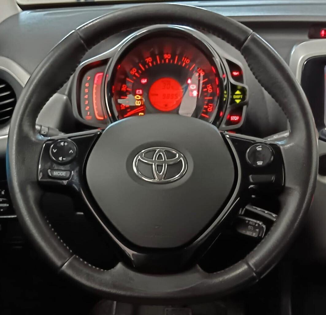 Toyota Aygo 1.0 NEOPATENTATI 5 porte x-wave
