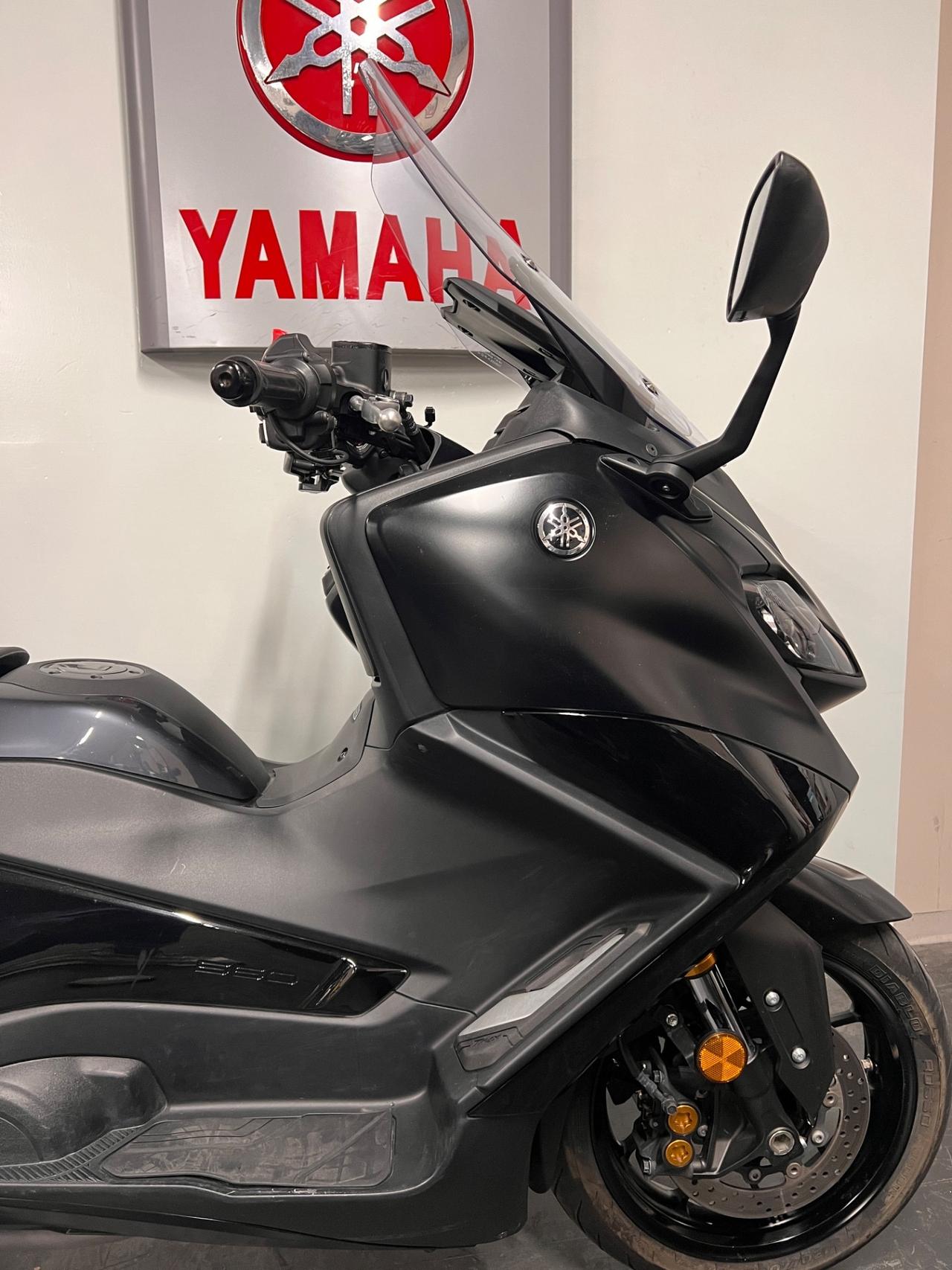 Yamaha TMAX 560 Tech max