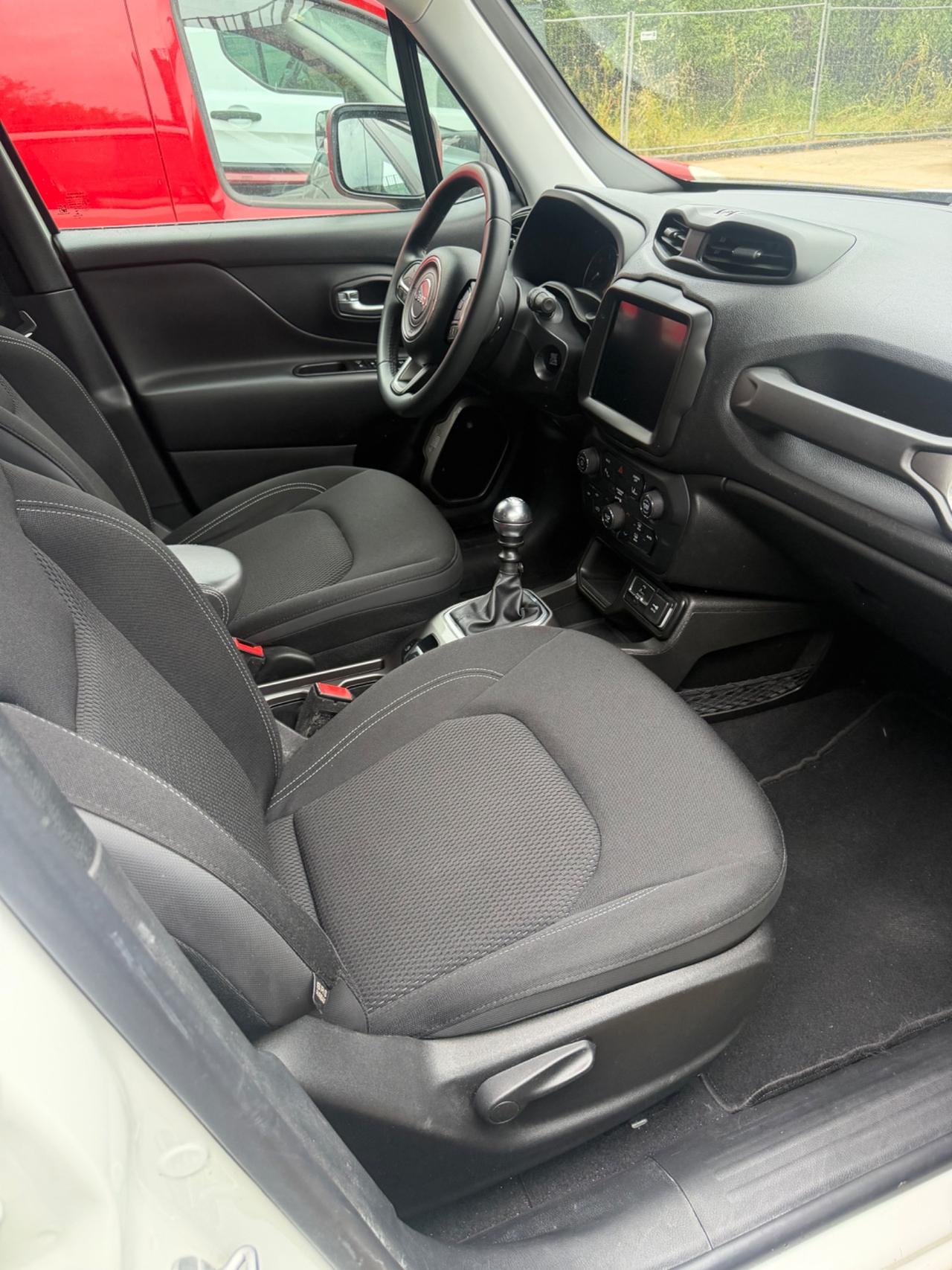 Jeep Renegade 1.6 diesel 130cv limited Navi Pdc