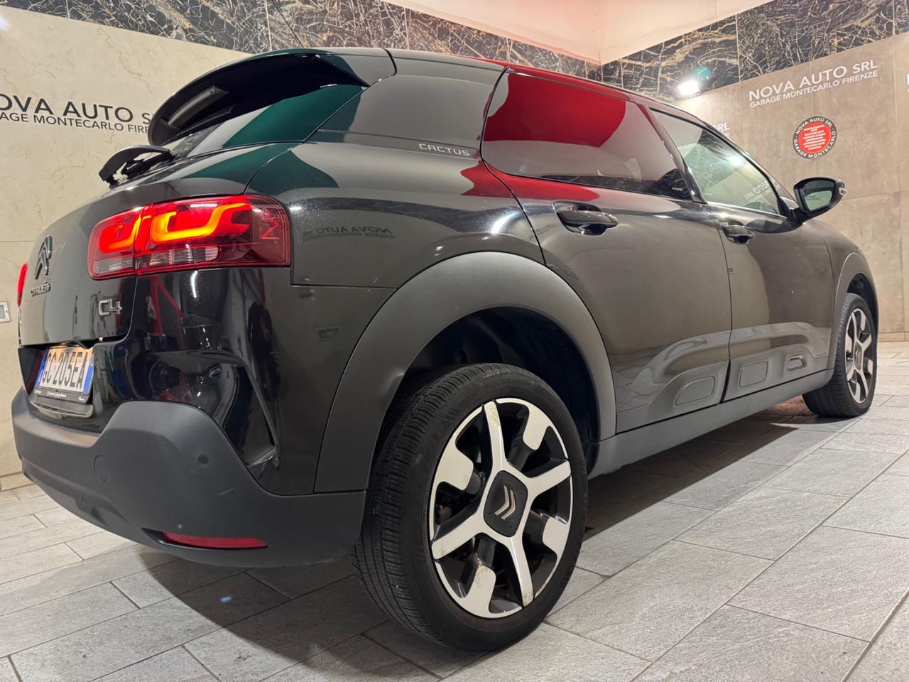 Citroen C4 Cactus BlueHDi 120 S&S EAT6 Feel IVA 22% ESPOSTA