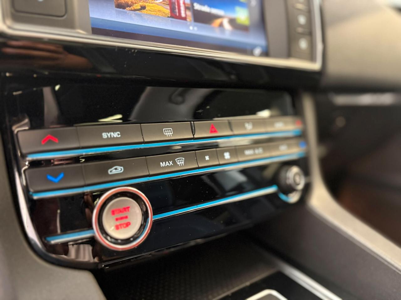 Jaguar F-Pace 3.0 D 300 CV AWD R-Sport