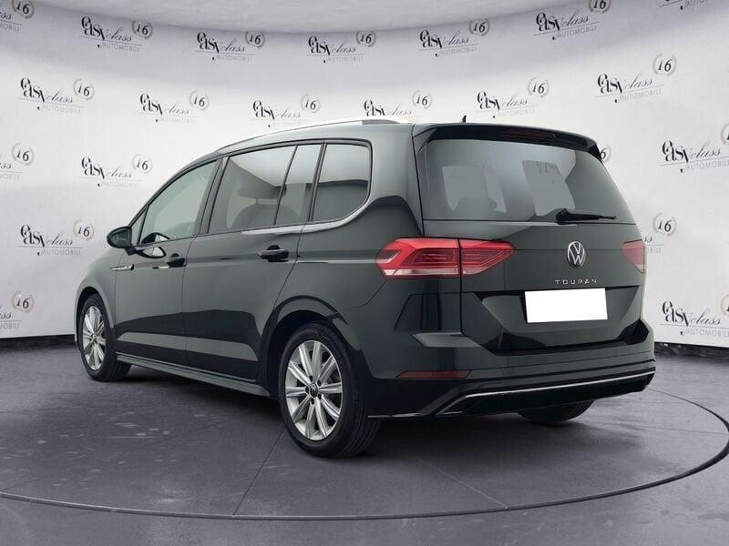 Volkswagen Touran 1.5 TSI R-LINE DSG CAMERA LED NAVI