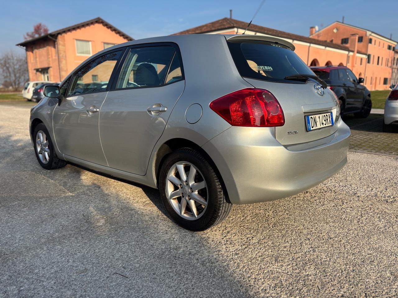 Toyota Auris 1.4 5 porte Sol