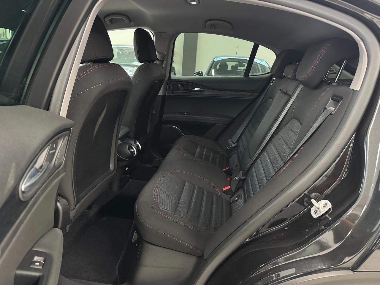 Stelvio 2.2Td AT8 ROSSO EDIZIONE AUTOCARRO N1