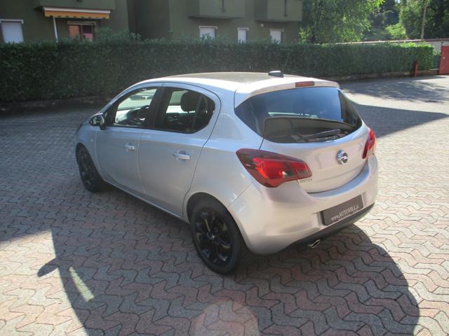 OPEL Corsa 1.2 5 porte Black Edition