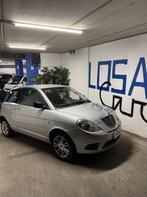 Lancia Ypsilon 1.2 69 CV Unyca EURO5