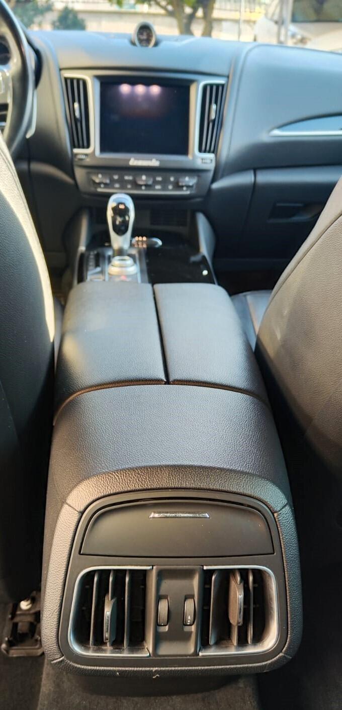 Maserati Levante V6 275Cv Diesel AWD