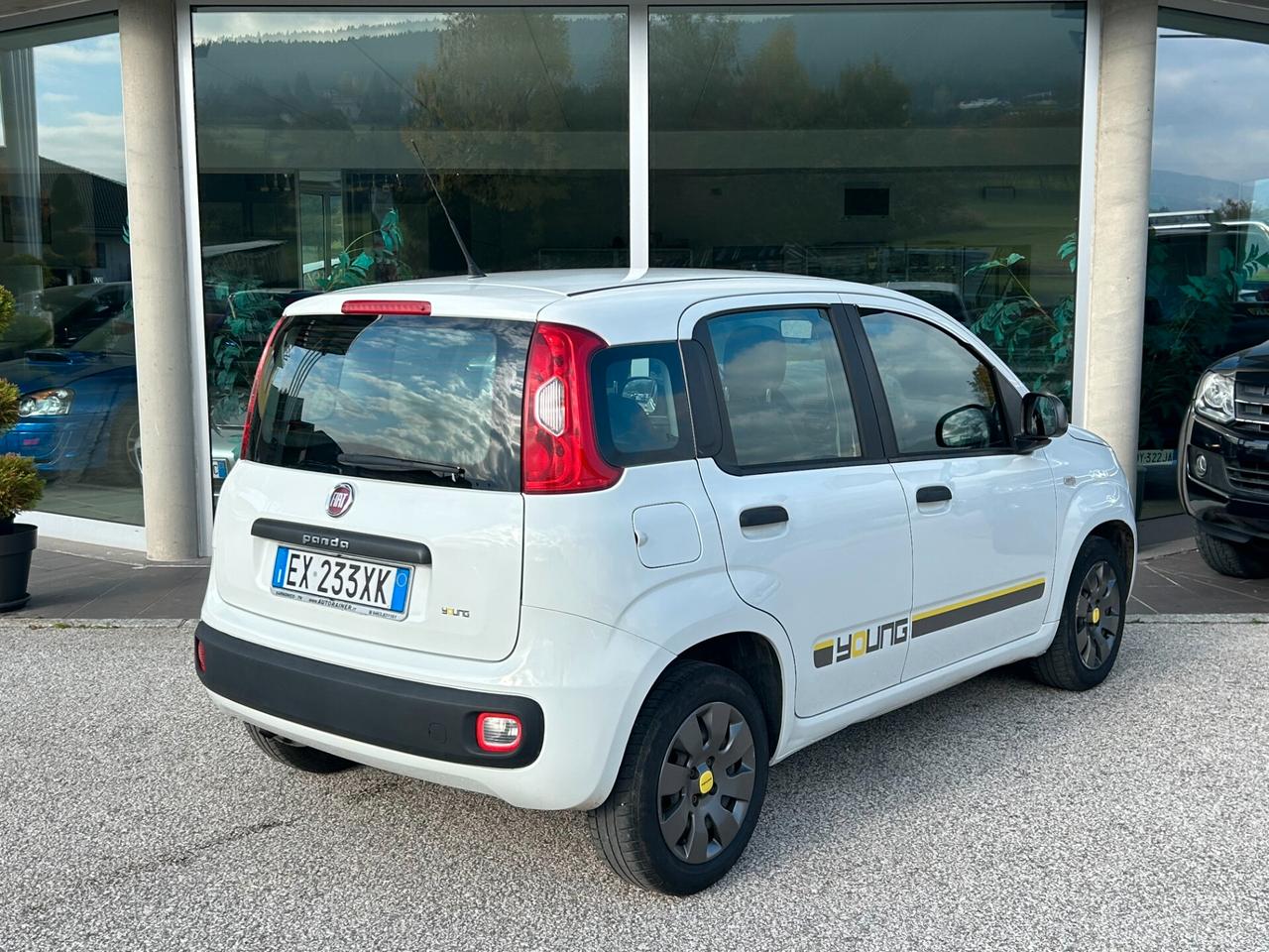 Fiat Panda 1.2 Young 69cv