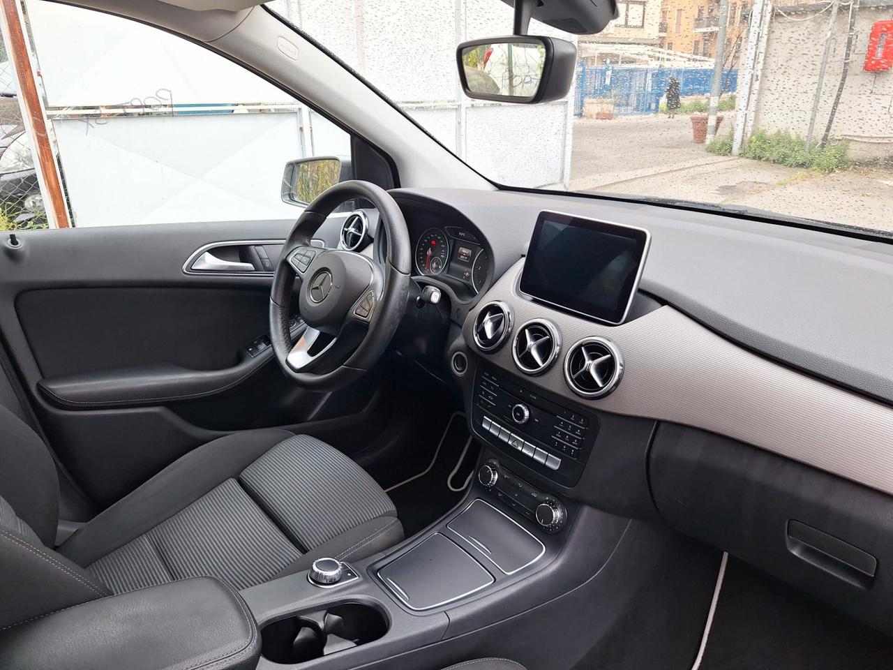 Mercedes-benz B 180 d Business