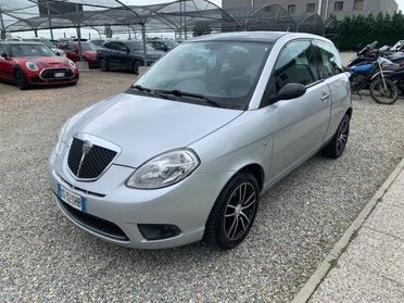 LANCIA Ypsilon 1.3 MJT 75 CV Oro