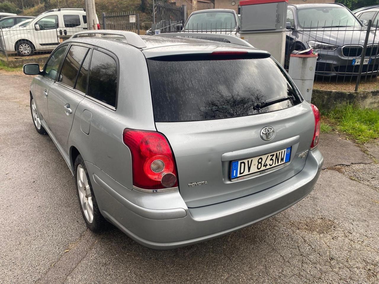 Toyota Avensis 2.0 D-4D Wagon Sol