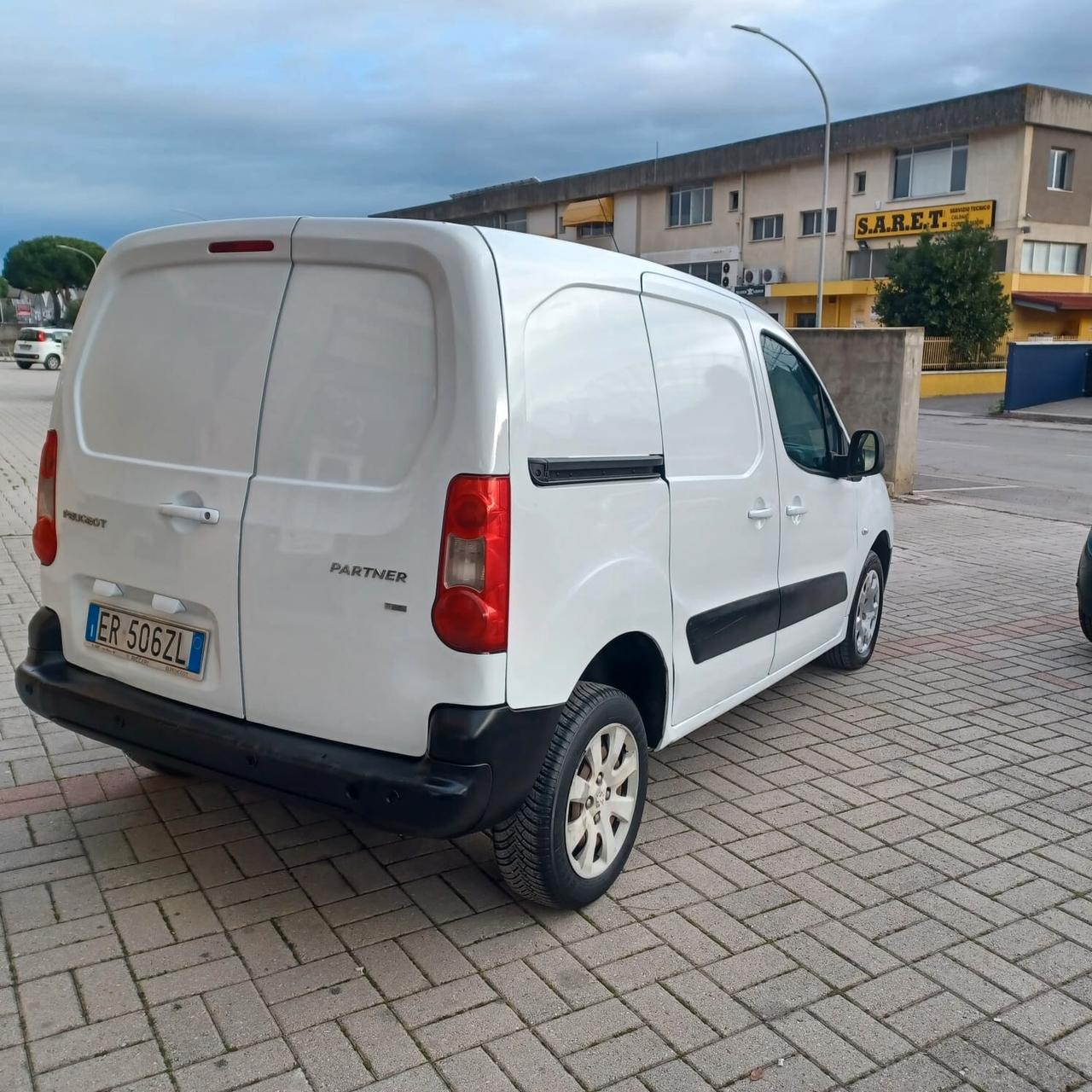 PARTNER 1.6 3 POSTI AUTOM MOTORE TOTALMENTE REVISIONATO