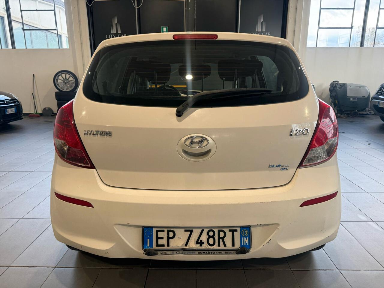 Hyundai i20 1.2 5p. BlueDrive GPL Sound Edition