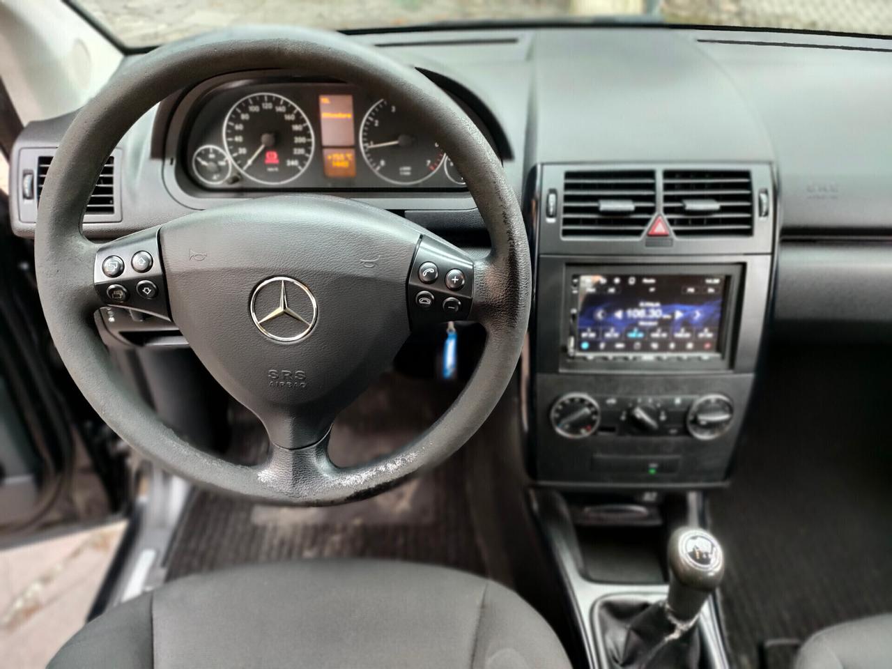 Mercedes-benz A 160 BlueEFFICIENCY Elegance