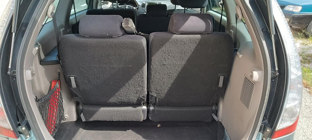Mitsubishi Grandis NEL PREZZO COMPRESO PASSAGGIO PROPRIETA'