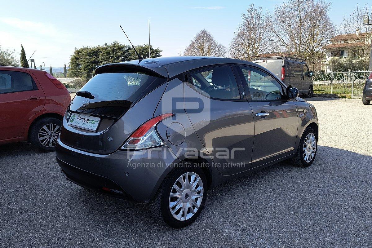 LANCIA Ypsilon 1.2 69 CV 5 porte Gold