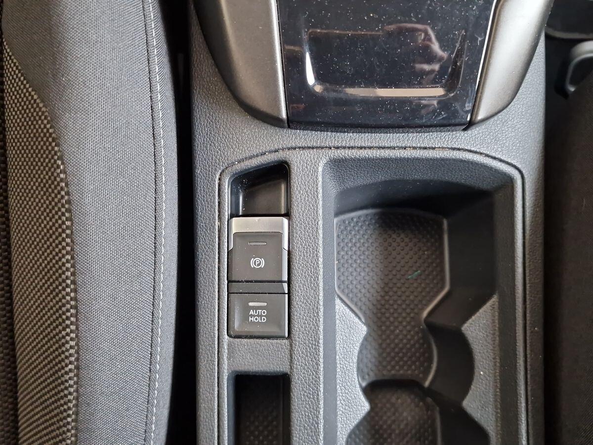 VOLKSWAGEN T - ROC 1.0 T STYLE