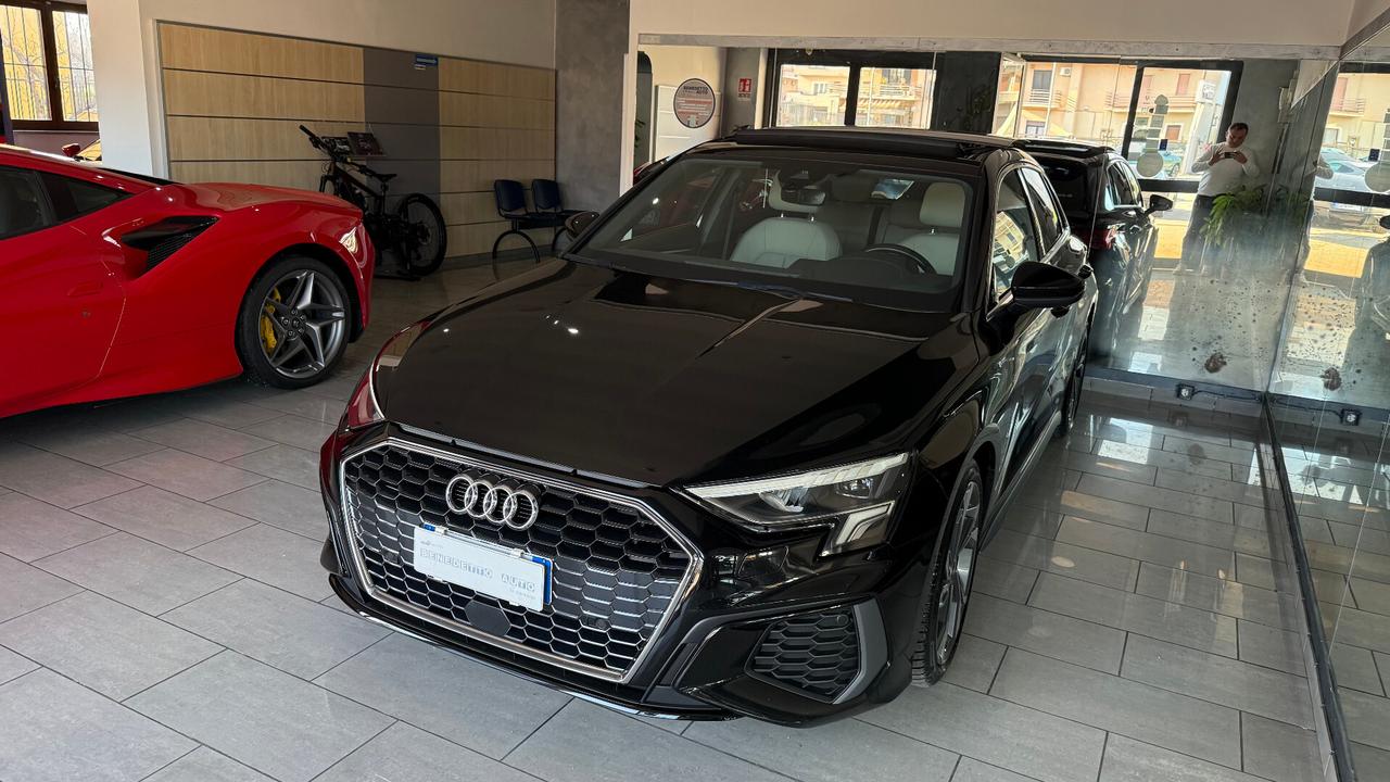 AUDI A3 SPORTBACK S LINE TETTO APRIBILE