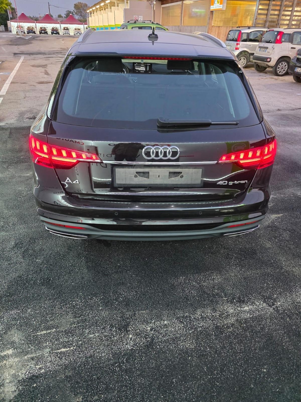 Audi A4 AVANT 40 TFSI S tronic BUSINESS CNG