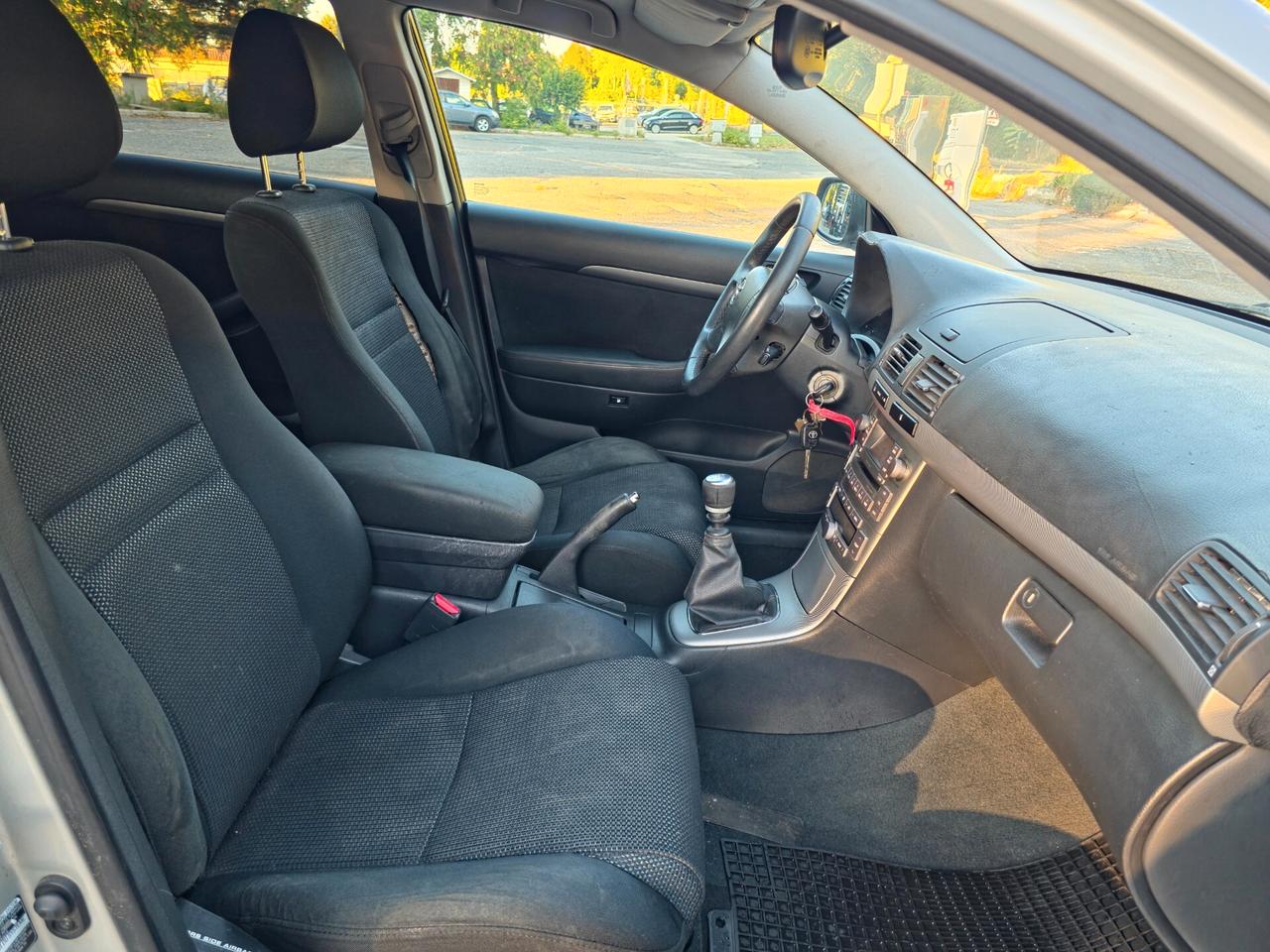 Toyota Avensis 2.0 D-4D Wagon CV-126 E4 Manuale NEO 2009