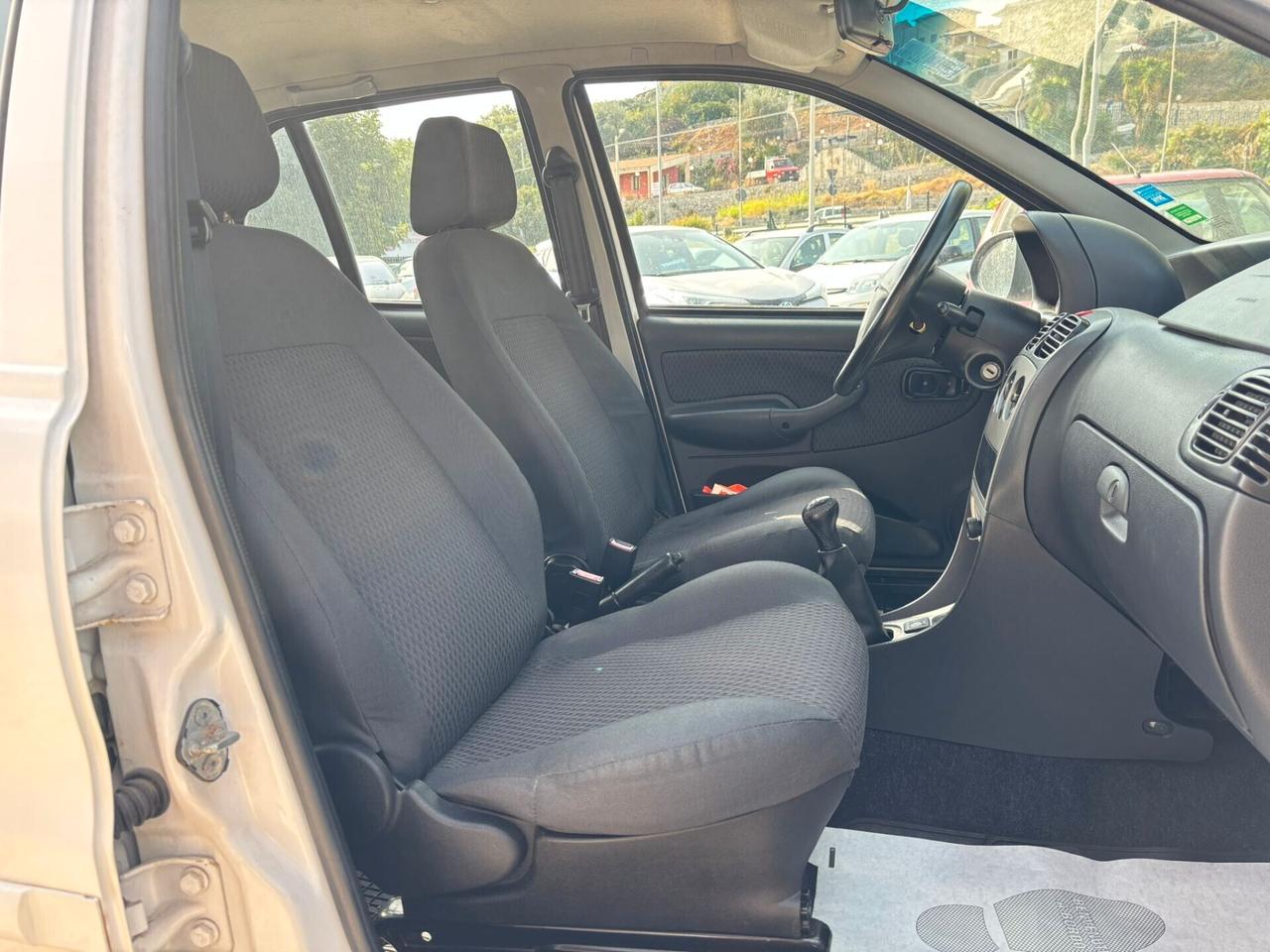 TATA INDICA 1.4 B - 2010 26000 KM!!!