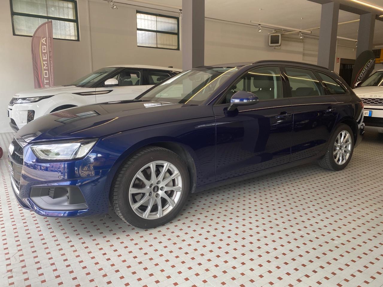 Audi A4 Avant 40 2.0 tdi 204cv S-tronic